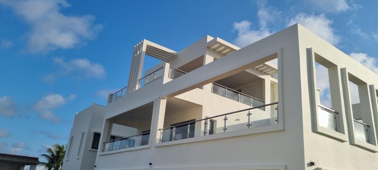 Villa Bolati, Avec Piscine, Jacuzzi, Jardin Et Vue Bonoua Kültér fotó