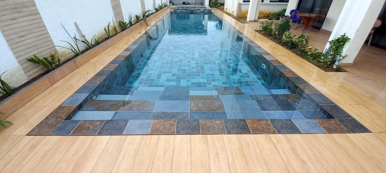 Villa Bolati, Avec Piscine, Jacuzzi, Jardin Et Vue Bonoua Kültér fotó
